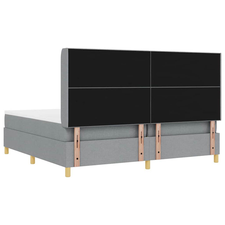 Box spring seng med LED-lysstrimler Lysegrå 200 x 200 cm Stof