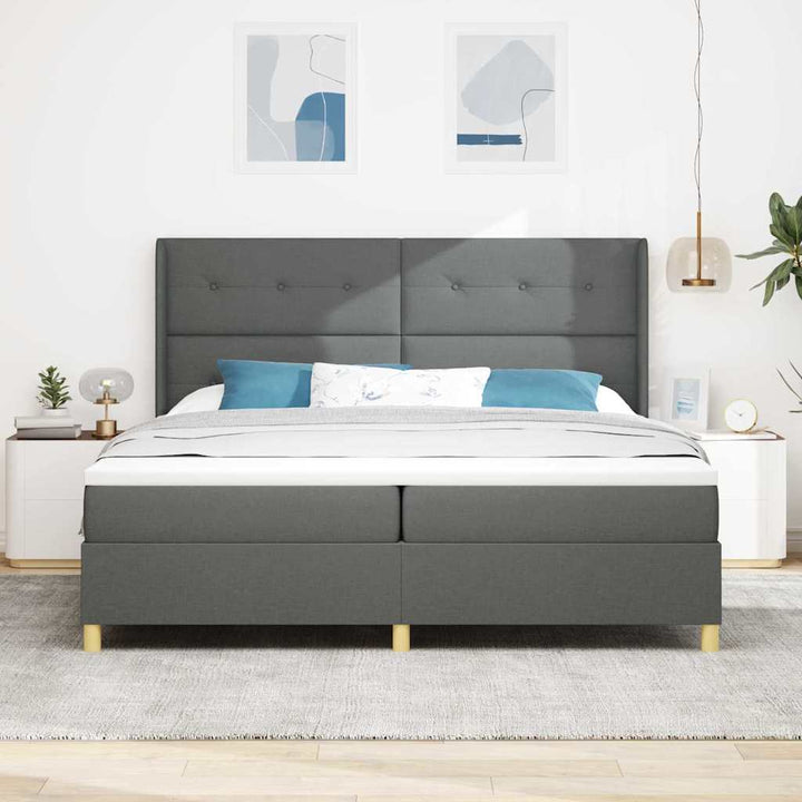 Box spring seng med LED-lysstrimler Grå 200 x 200 cm Stof