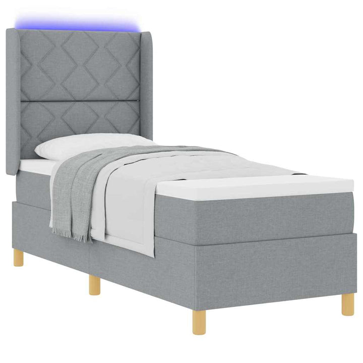 Box spring seng med LED-lysstrimler Lysegrå 80 x 200 cm Stof