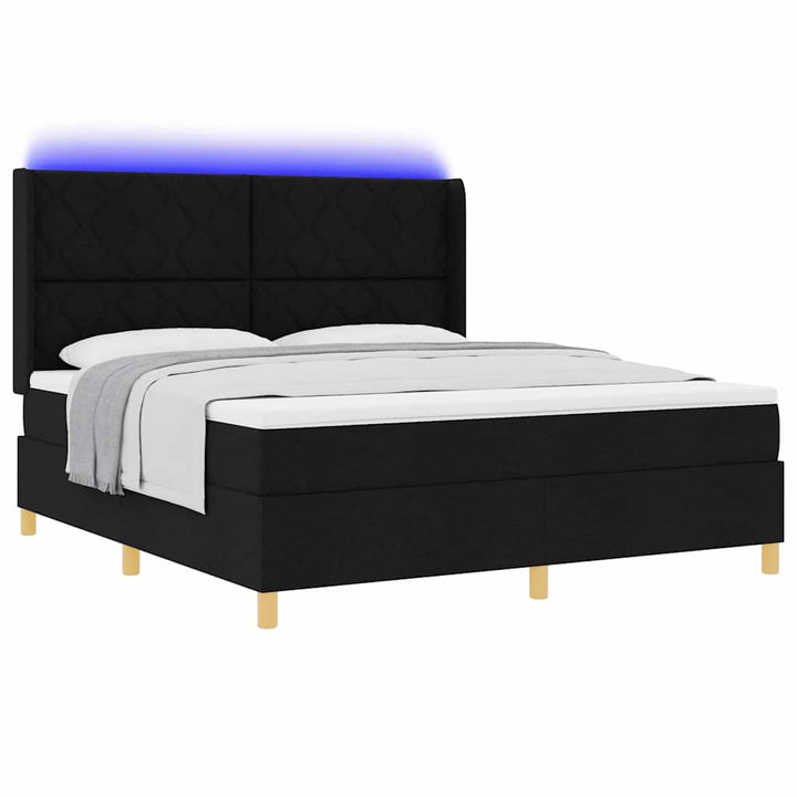 Box spring seng med LED-lysstrimler Sort 180 x 200 cm Stof