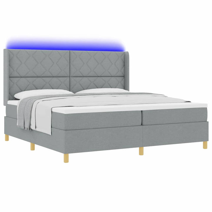 Box spring seng med LED-lysstrimler Lysegrå 200 x 200 cm Stof