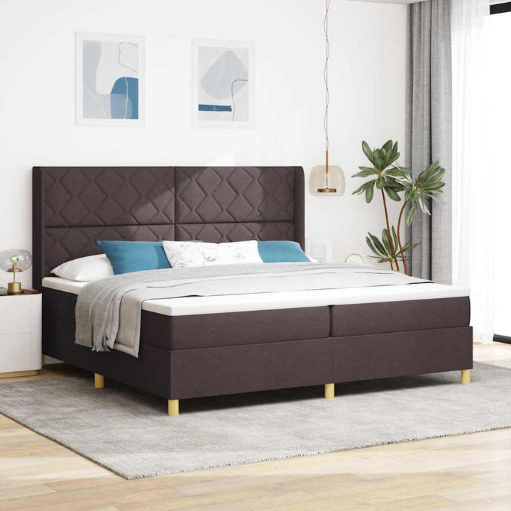Box spring seng med madras med LED Brun 200 x 200 cm Stof