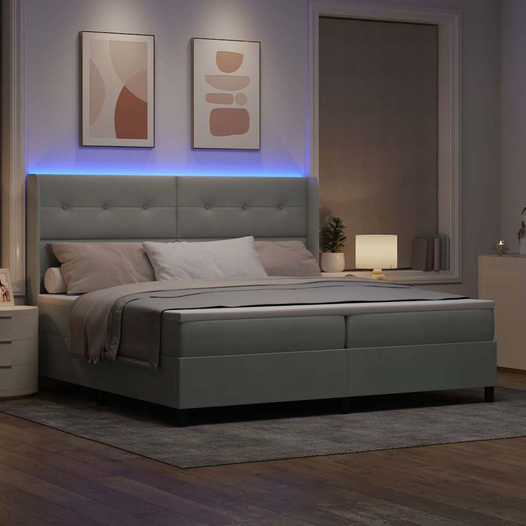 Box spring seng med madras med LED Lysegrå 200 x 200 cm Fløjl