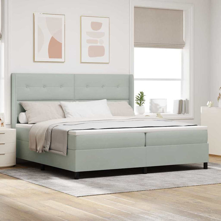 Box spring seng med madras med LED Lysegrå 200 x 200 cm Fløjl