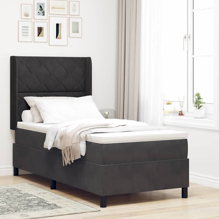 Box spring seng med LED-lysstrimler Sort 90 x 190 cm Fløjl