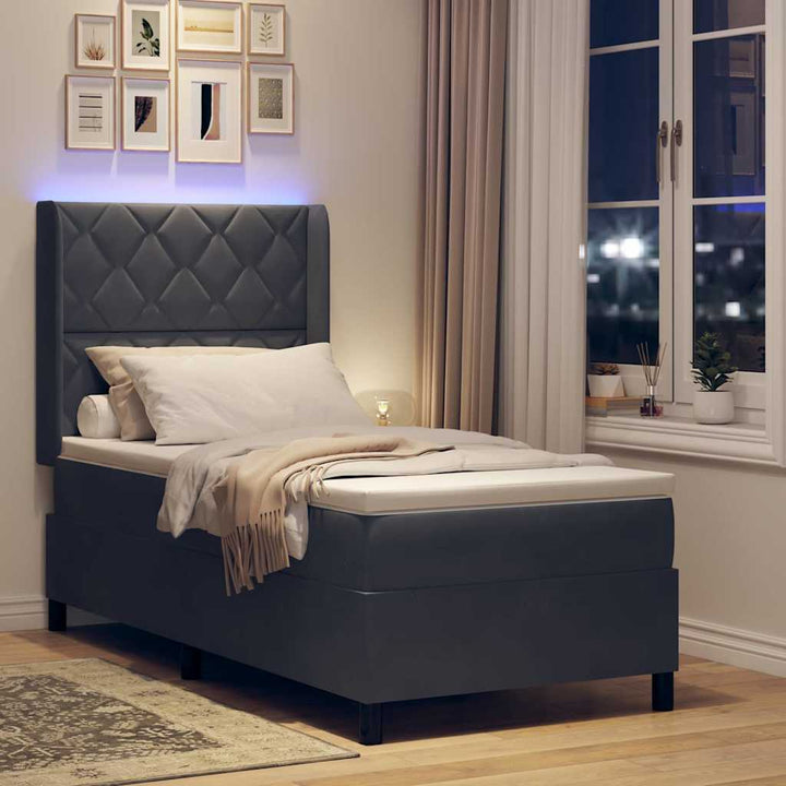 Box spring seng med LED-lysstrimler Mørkegrå 100 x 200 cm Fløjl
