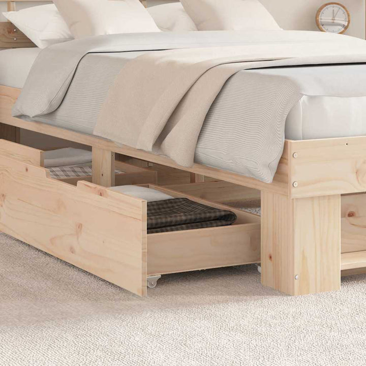 Sengestel med hovedgærde Brun 140 x 190 cm Massiv fyrretræ