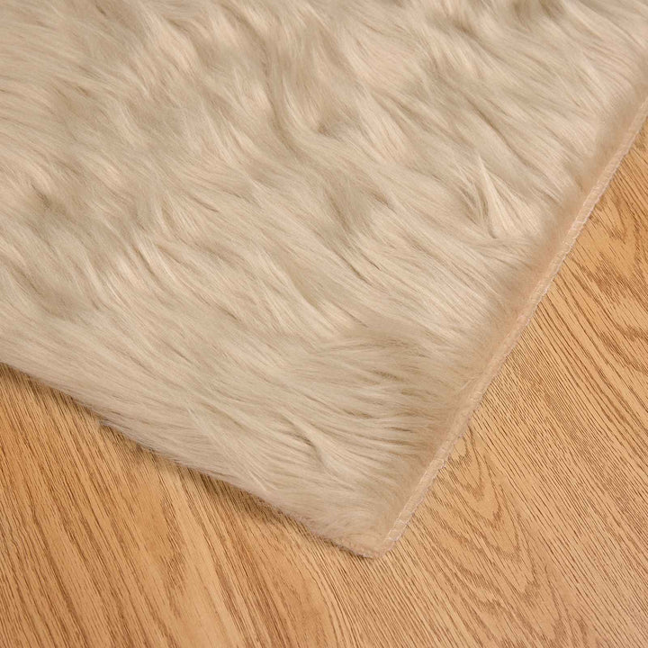 Fuskobbel lammeskindstæppe TAFALLA Beige 120 x 170 cm Polyester