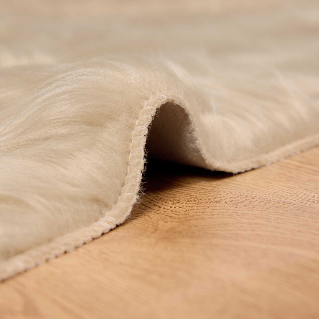 Fuskobbel lammeskindstæppe TAFALLA Beige 160 x 160 cm Polyester