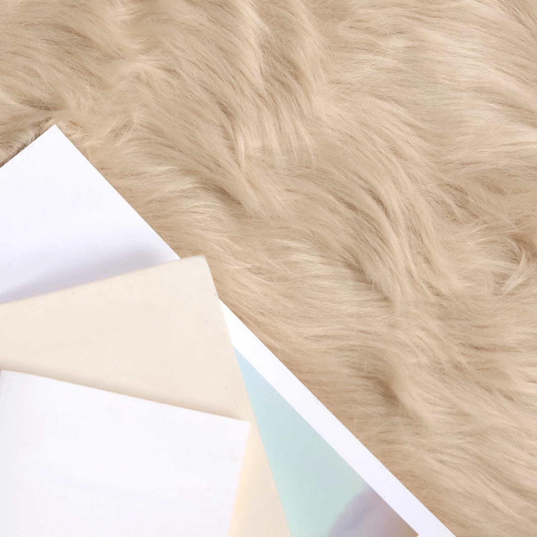 Fuskobbel lammeskindstæppe TAFALLA Beige 160 x 160 cm Polyester