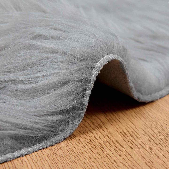 Fuskobbel lammeskindstæppe TAFALLA Grå Ø 200 cm Polyester
