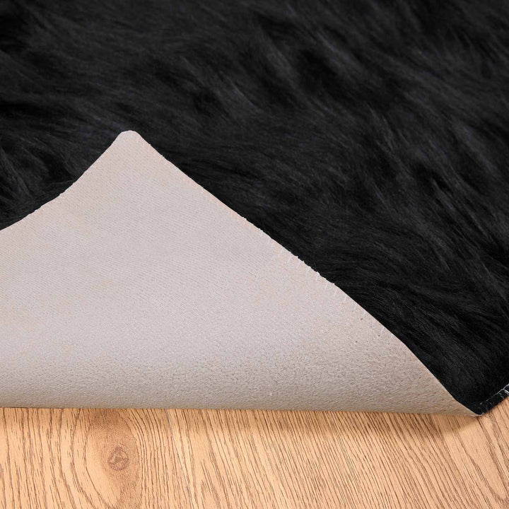 Fuskobbel lammeskindstæppe TAFALLA Sort 160 x 160 cm Polyester