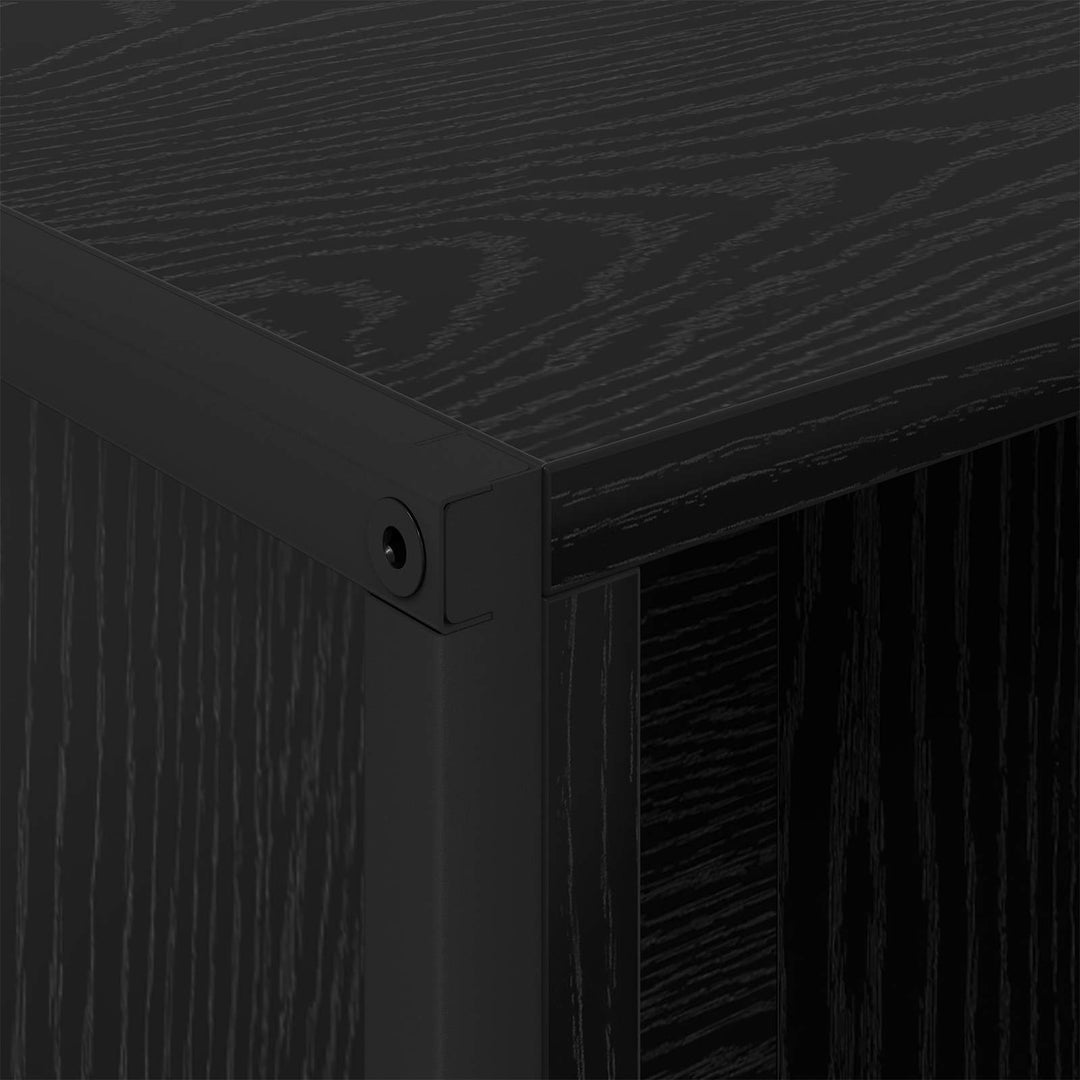 Bogskab Sort eg 99,5 x 30 x 108,5 cm Konstrueret træ
