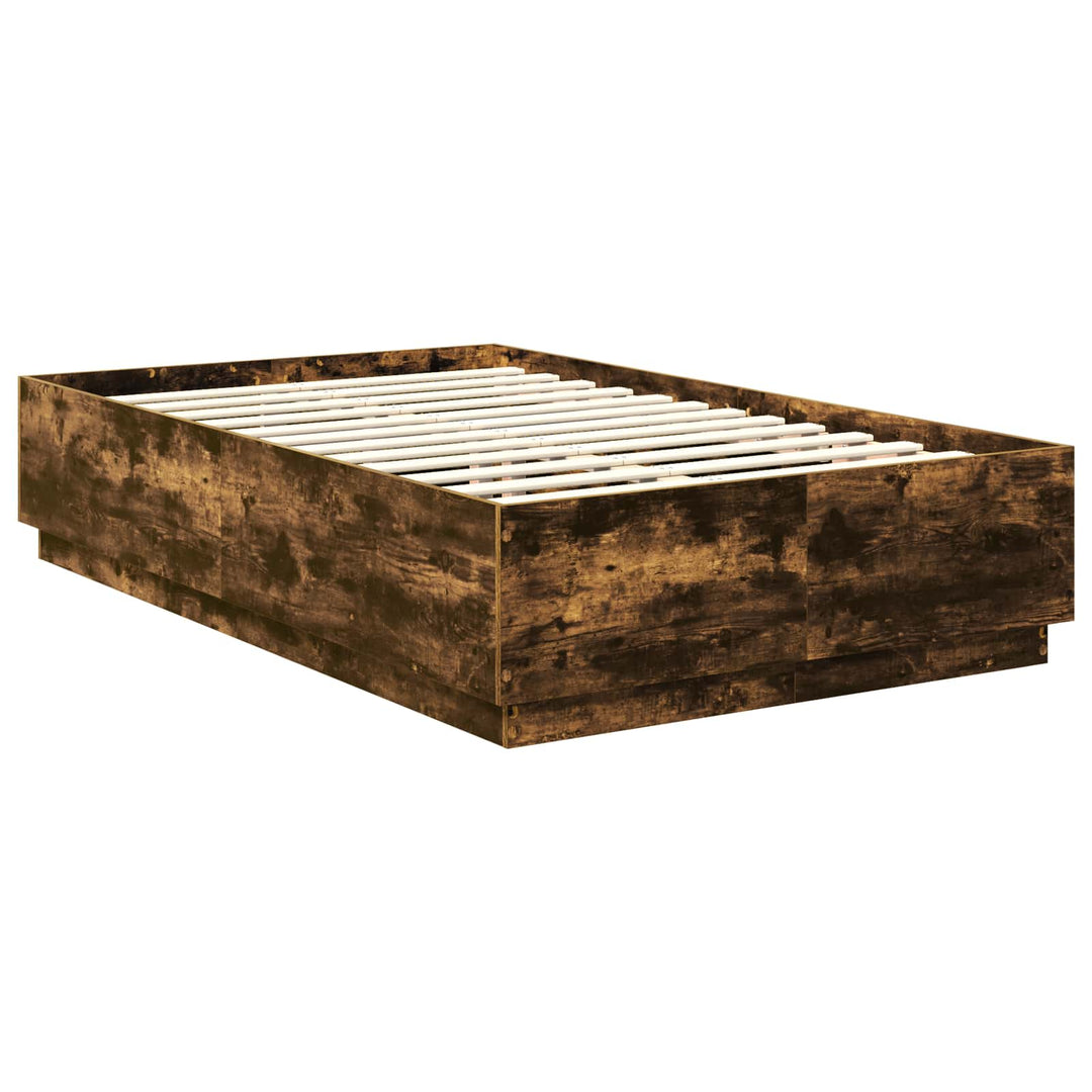 Sengestel med hovedgærde Røget eg 135 x 190 cm Konstrueret træ