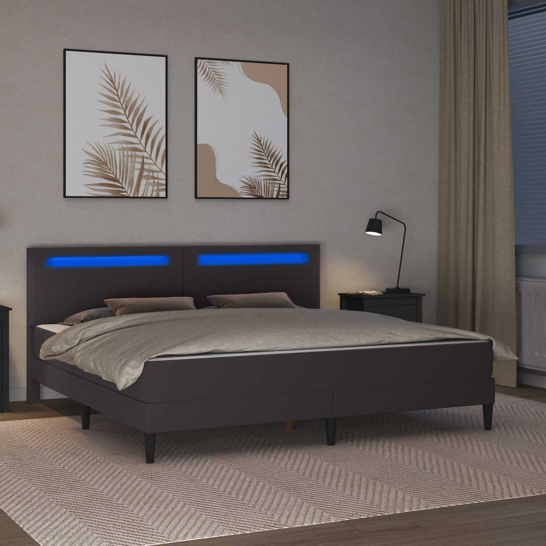 Sengestel med LED-lysstrimler Grå 200 x 200 cm Kunstlæder