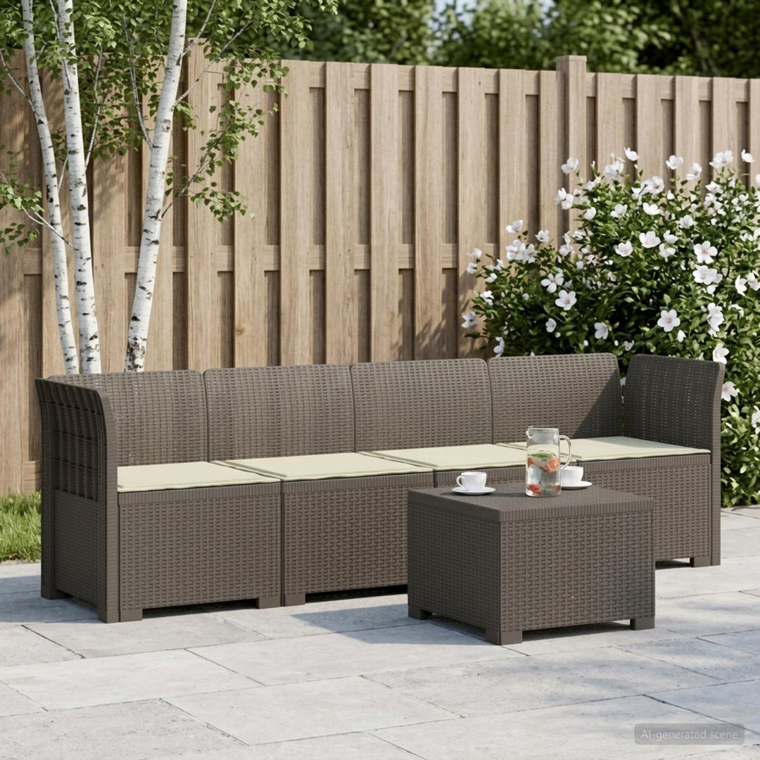 4-personers have-sofa med puder i rattan-look PP Lysegrå