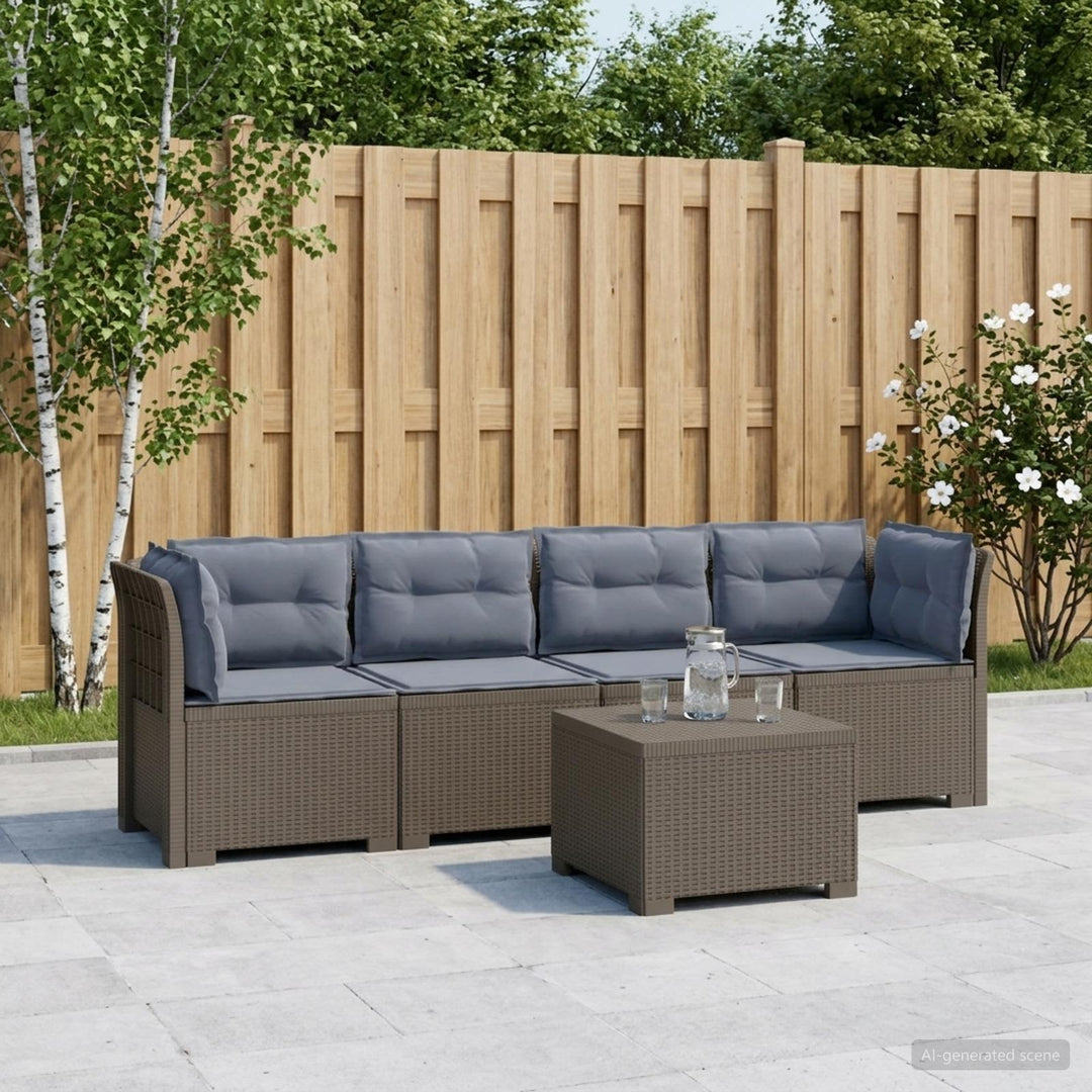 4-personers have-sofa med puder i rattan-look PP Lysegrå