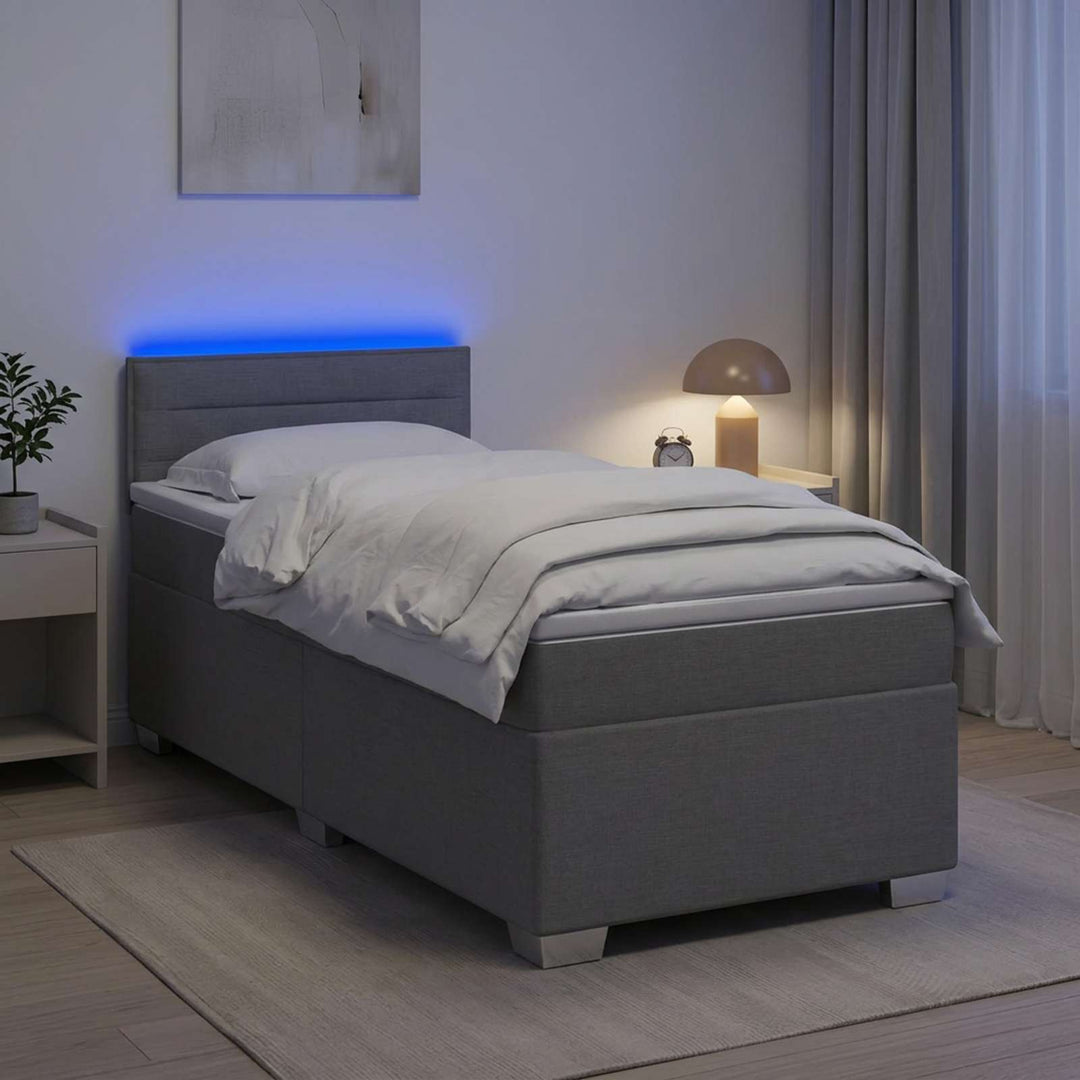 Box Spring Seng med Madras og LED Lysegrå 80 x 200 cm Stof