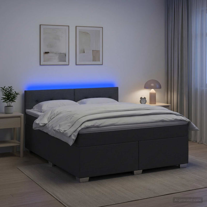 Box Spring Seng med Madras og LED Mørkegrå 140 x 190 cm Stof