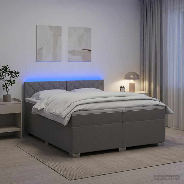 Box Spring Seng med Madras og LED Lysegrå 200 x 200 cm Stof