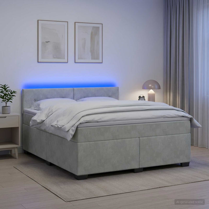 Box Spring Seng med Madras og LED Lysegrå 180 x 200 cm Velour