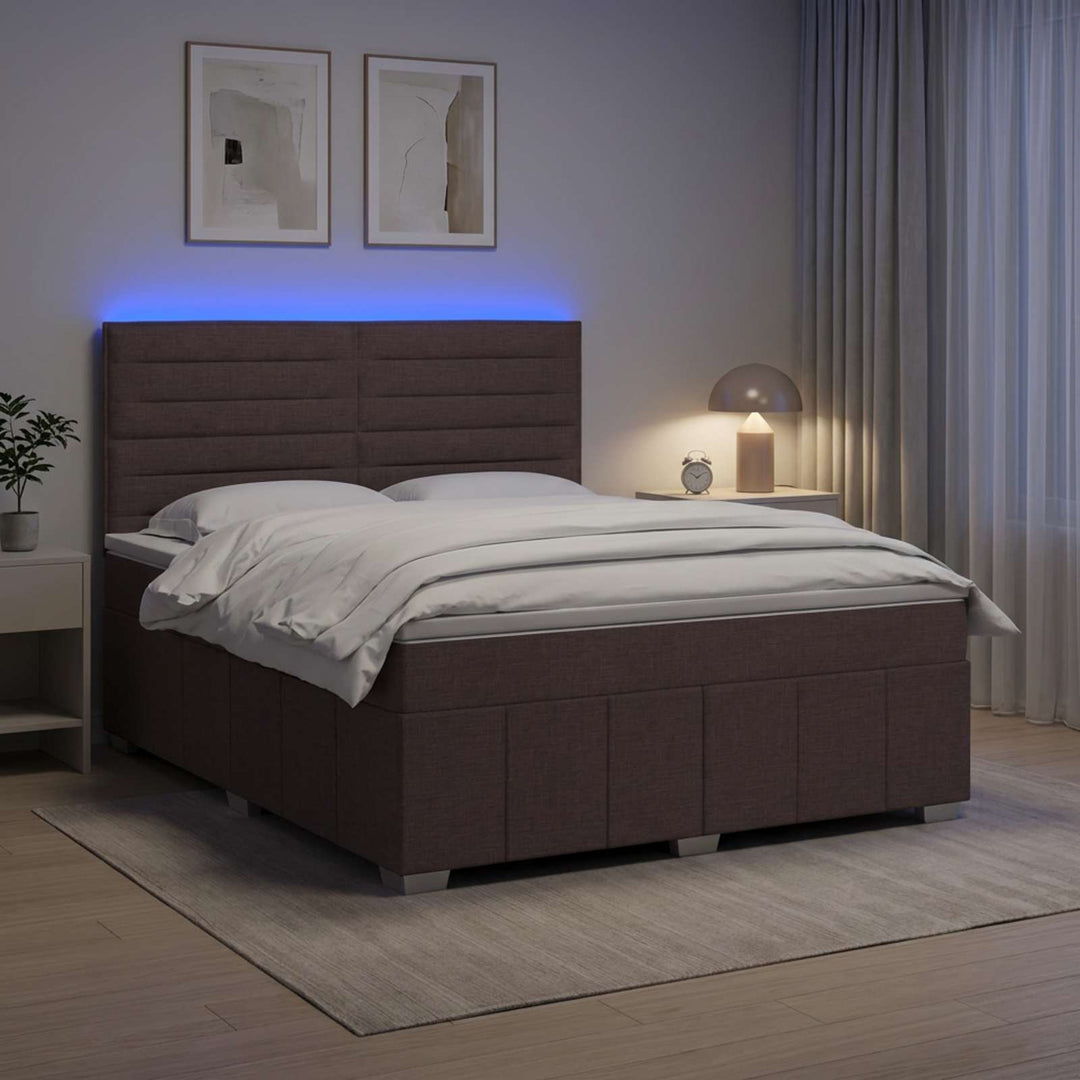 LED boksmadrasseng med madras Mørk Brun 180 x 200 cm Stof
