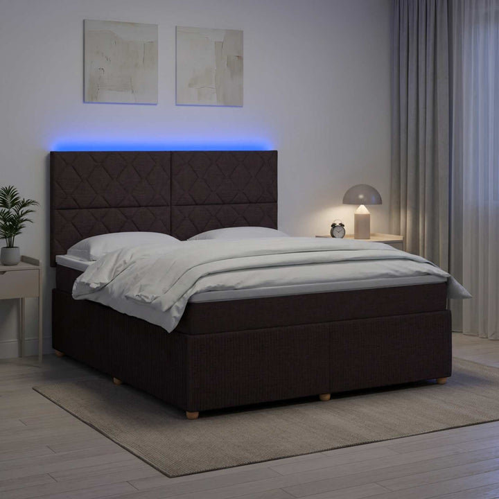 LED boksmadrasseng med madras Mørk Brun 140 x 190 cm Stof