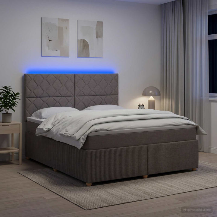 LED boksmadrasseng med madras Gråbrun 140 x 190 cm Stof