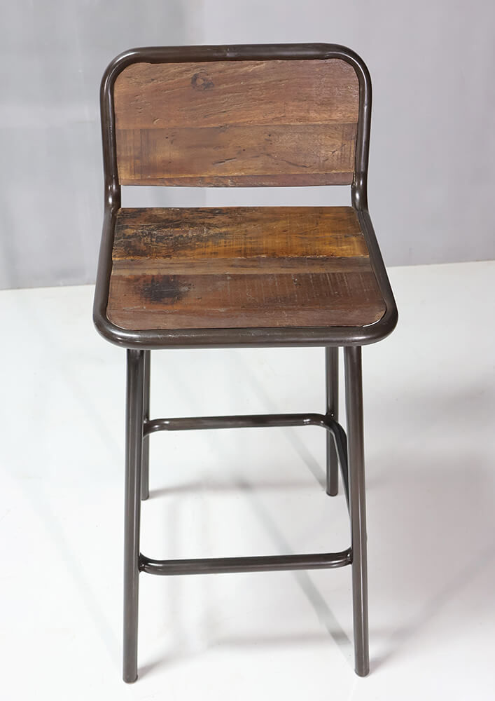 Trademark Living Helmer barstol med genanvendt træ