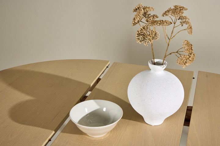 Venture Home Gilda Dining Table ø110 (+40cm) - Whitewash /