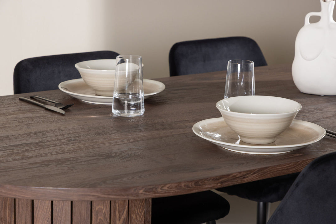 Venture Home Härön Dining Table with Night Dining Chair