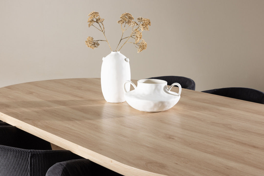 Venture Home Bootcut Dining Table with Berit Dining Chair