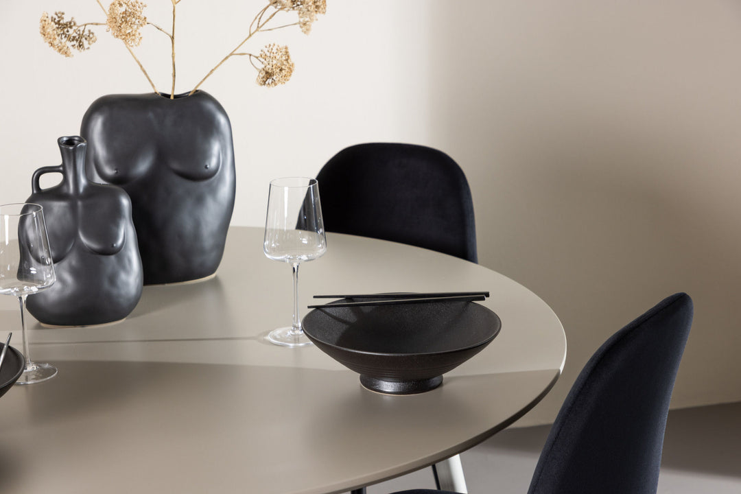 Venture Home Plaza Dining Table with Polar Dining Chair