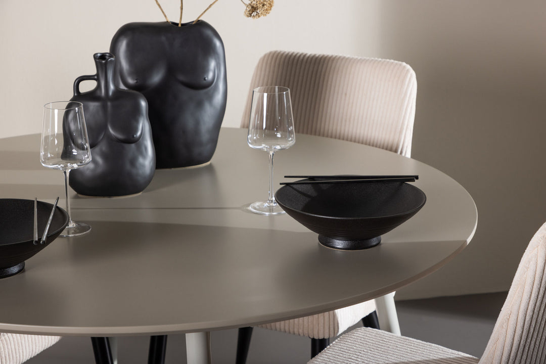 Venture Home Plaza Dining Table with Leone Dining Chair