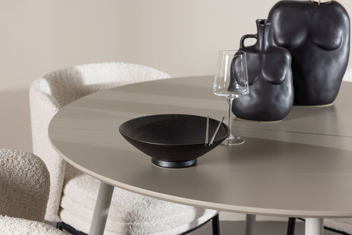 Venture Home Plaza Dining Table with Agnes Dining Chair