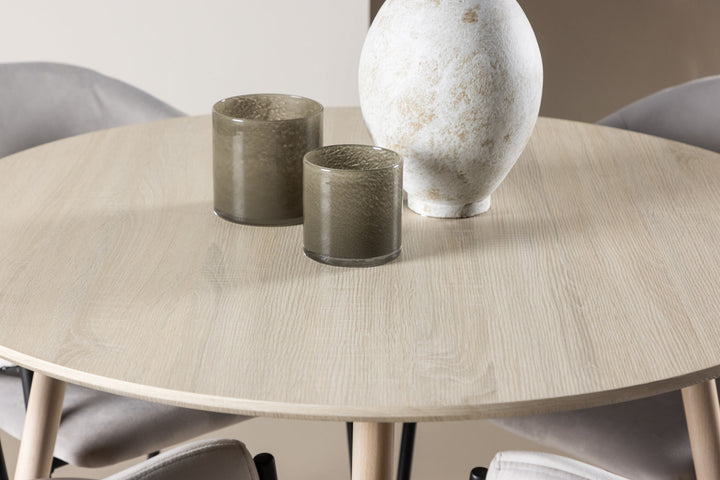 Venture Home Plaza Dining Table with Evelina Dining Chair