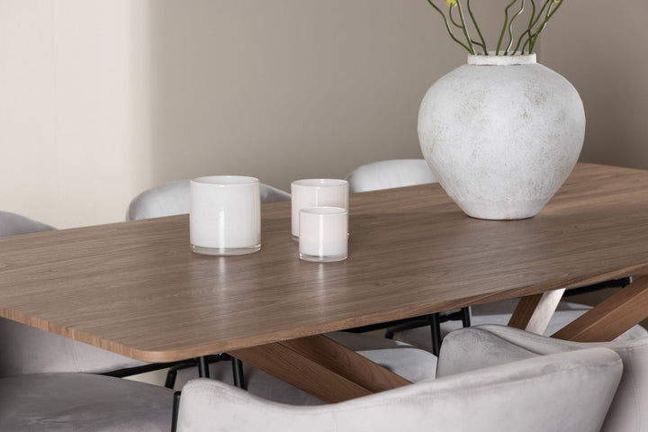 Venture Home Piazza Dining Table with Evelina Dining Chair