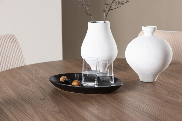 Venture Home Olivia Dining Table with Leone Dining Chair