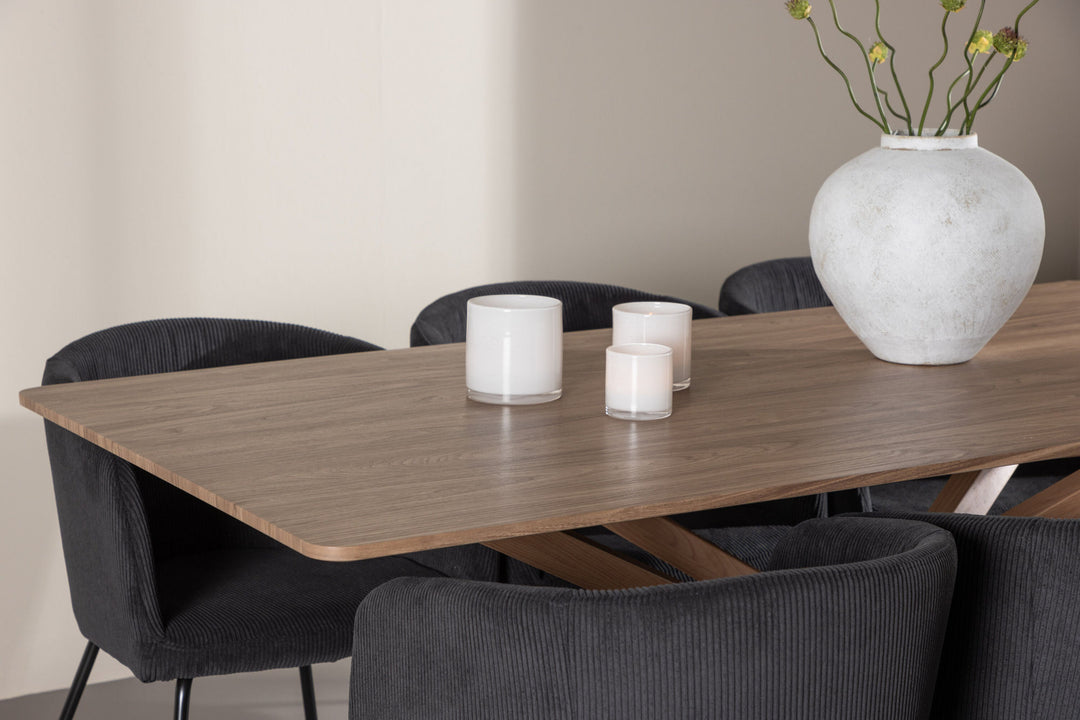 Venture Home Piazza Dining Table with Berit Dining Chair