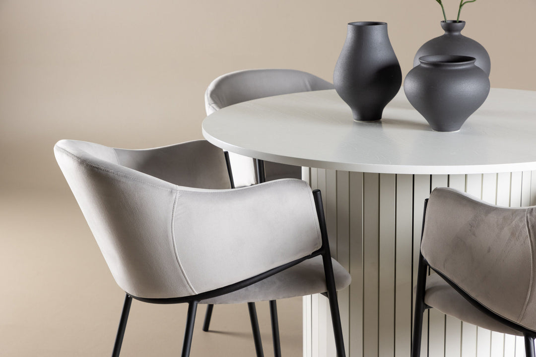 Venture Home Härön Dining Table with Evelina Dining Chair
