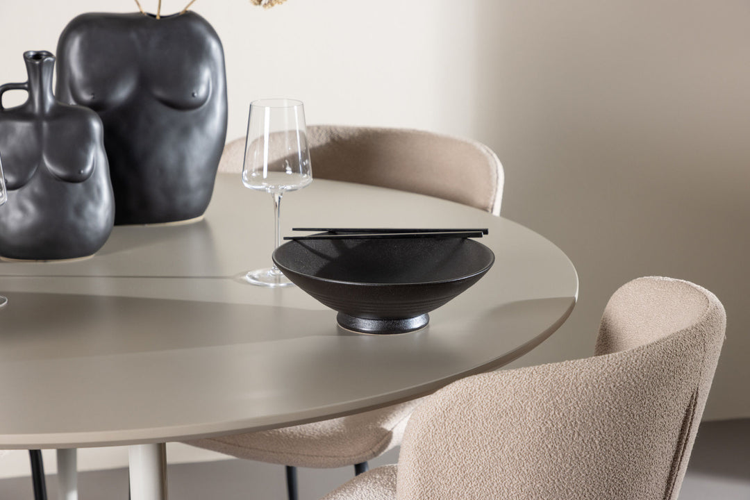 Venture Home Plaza Dining Table with Modesto Dining Chair