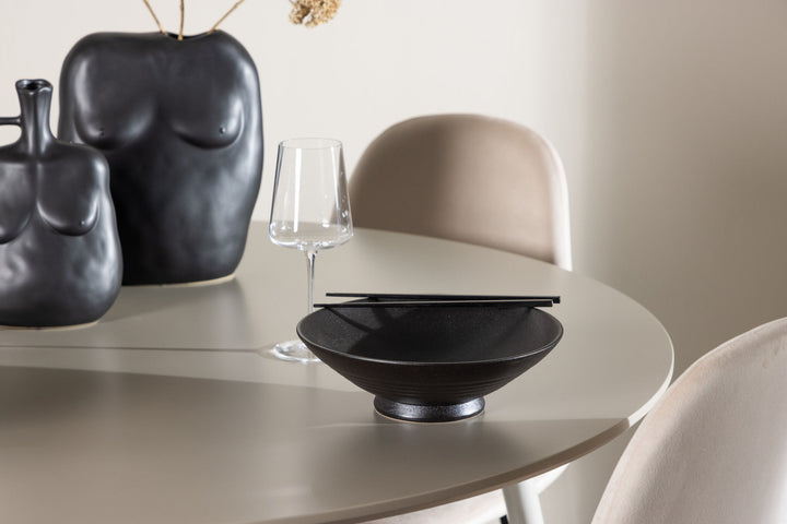 Venture Home Plaza Dining Table with Polar Dining Chair