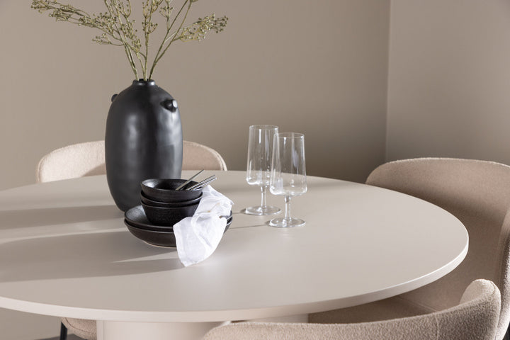 Venture Home Olivia Dining Table with Modesto Dining Chair