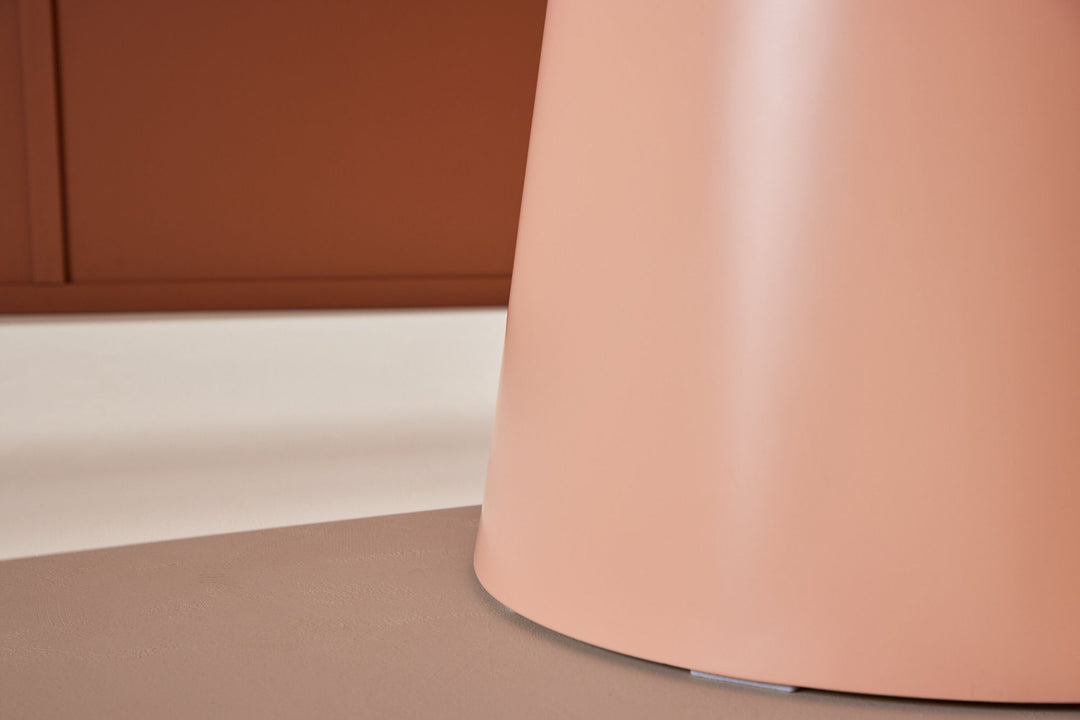 Venture Home Lanzo Dining Table ⌀120 - Peach /
