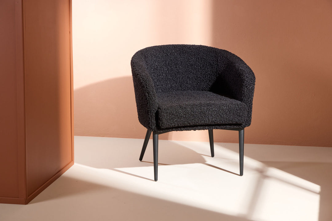 Venture Home Fluffy Armchair - Black / Black Teddy