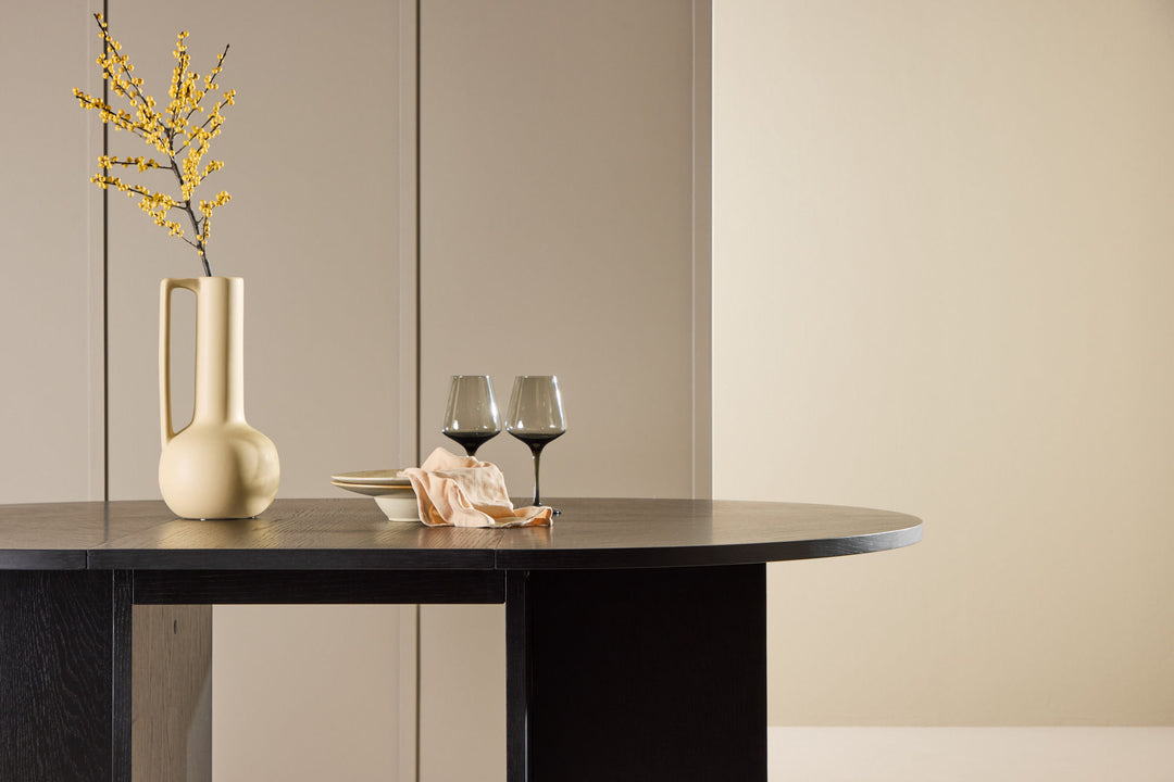 Venture Home Strada Dining Table 120/170 x120x74 cm - Black / Oak Veneer