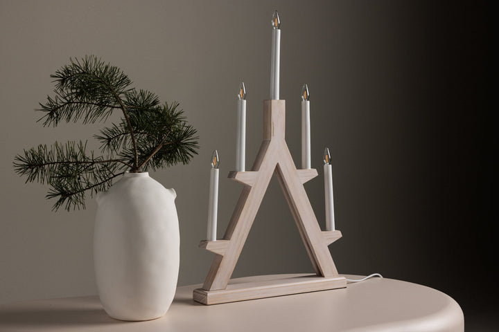 Venture Home Val Thorens Table Lamp - Whitewash /  Pine