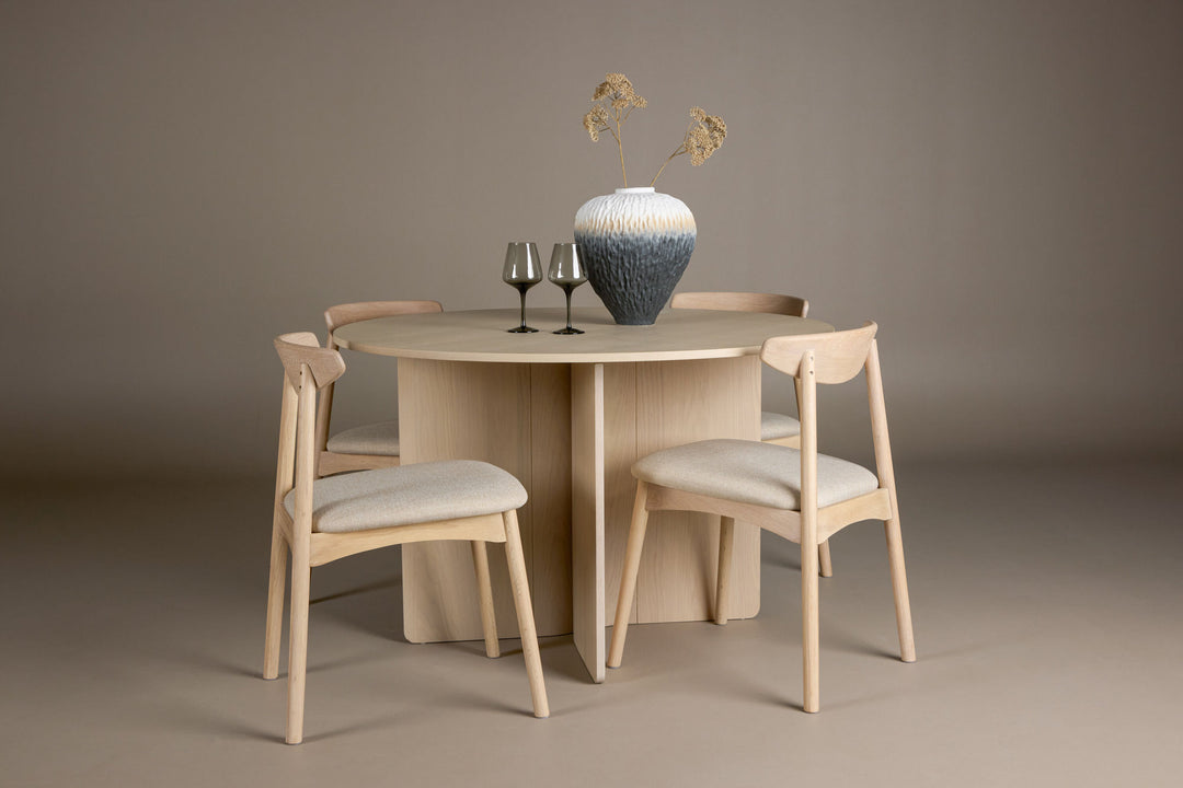 Venture Home Tyresö Table ø120 - Whitewash with Ven Chair - Whitewash