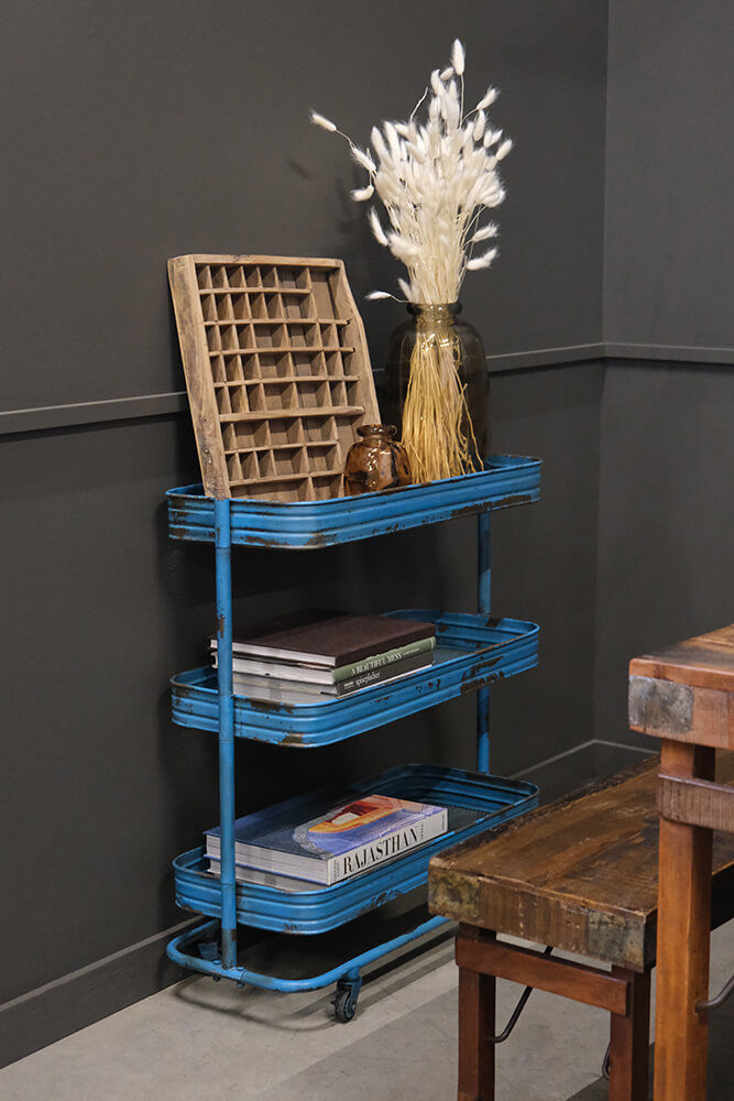 Trademark Living Vega rullebord - antikblå