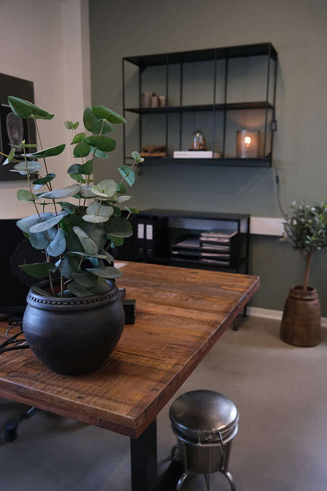 Trademark Living Washington vægreol med seks rum - sort